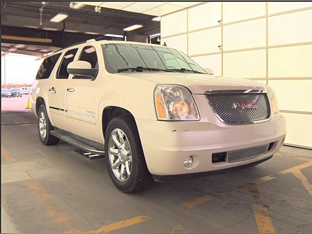 2014 GMC Yukon XL Denali's photo
