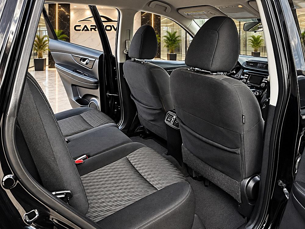2017 Nissan Rogue SV - Photo 11