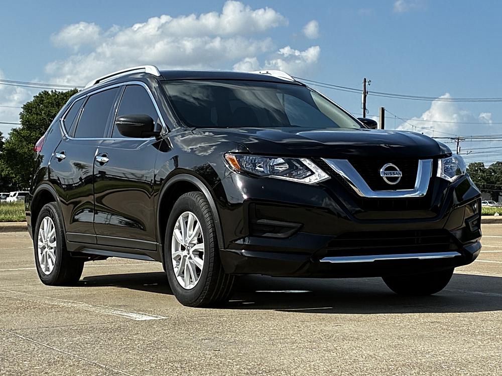 2017 Nissan Rogue SV AWD's photo