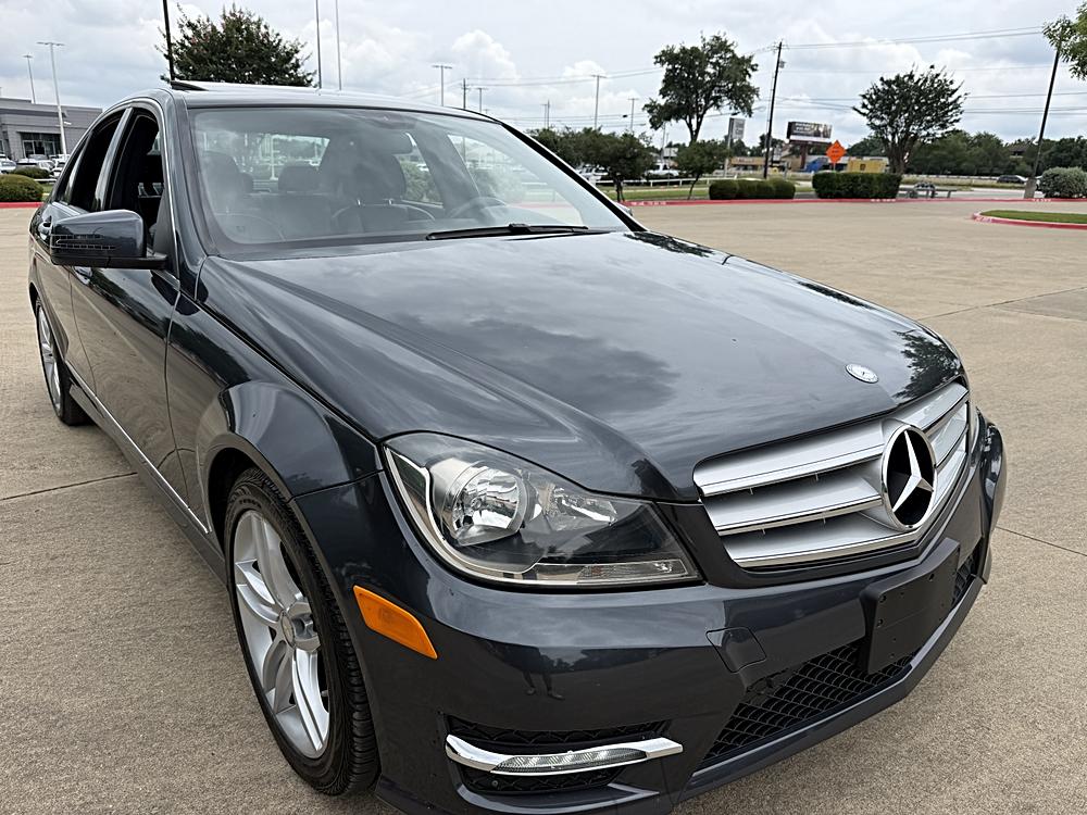 2013 Mercedes-Benz C-Class's photo