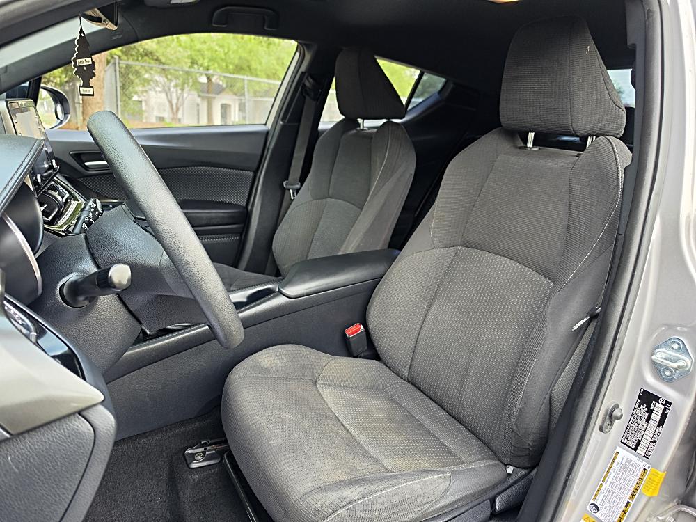 2019 Toyota C-HR LE - Photo 25