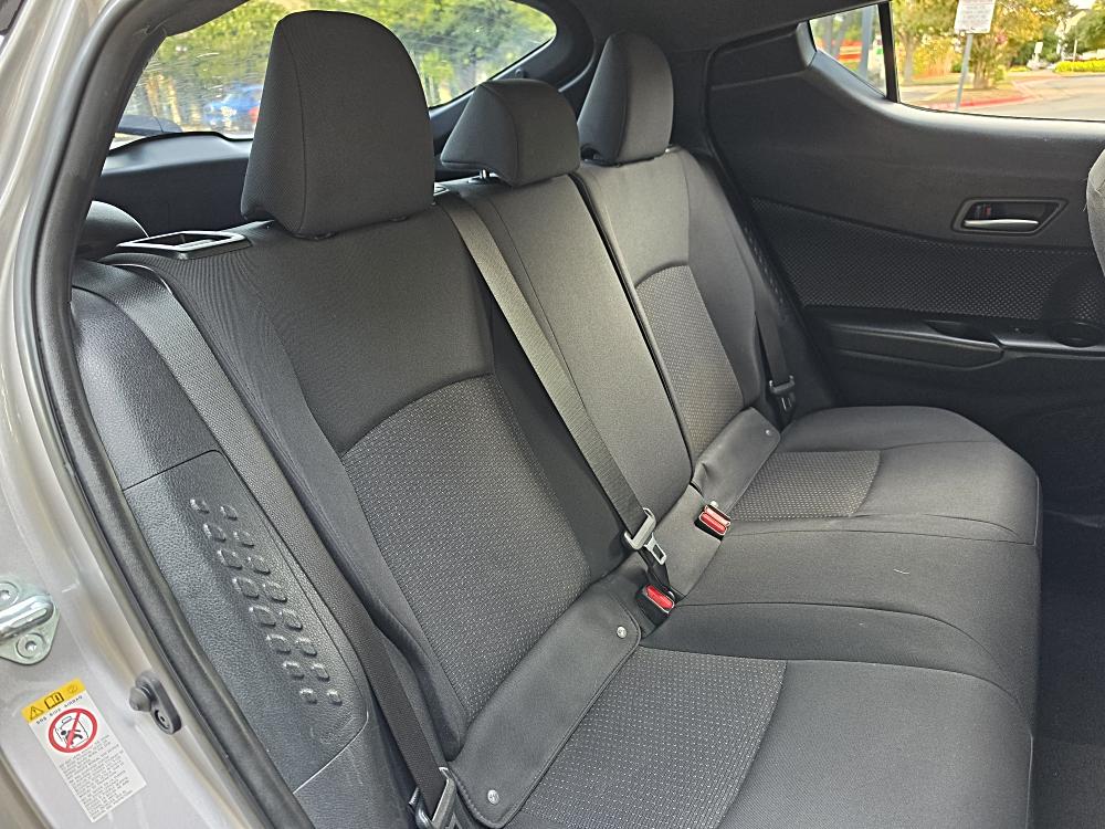 2019 Toyota C-HR LE - Photo 14