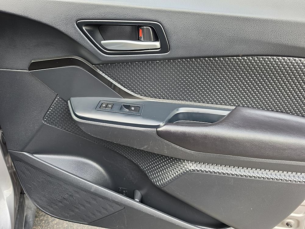 2019 Toyota C-HR LE - Photo 10