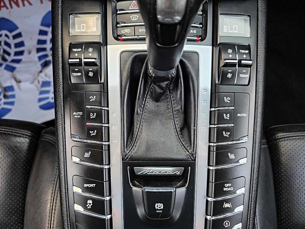 2017 Porsche Macan S - Photo 35