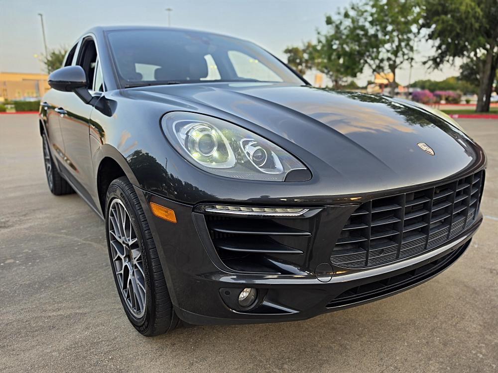2017 Porsche Macan