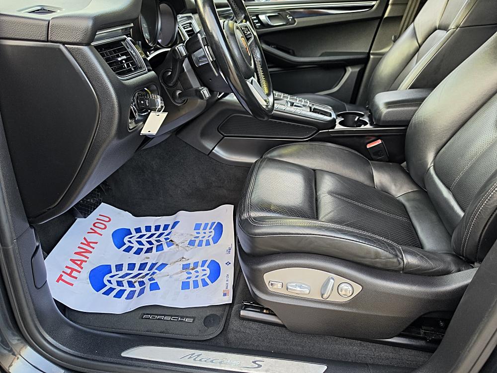 2017 Porsche Macan S - Photo 21
