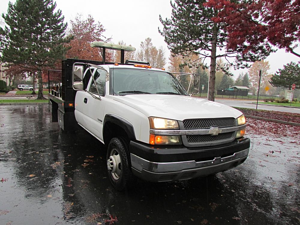 2004 Chevrolet Silverado 3500 Chassis Cab Work Truck's photo