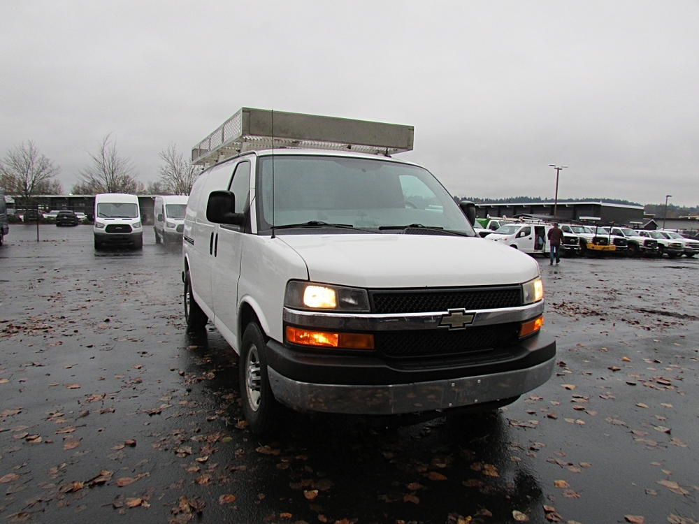 2015 Chevrolet Express Cargo Work Van's photo
