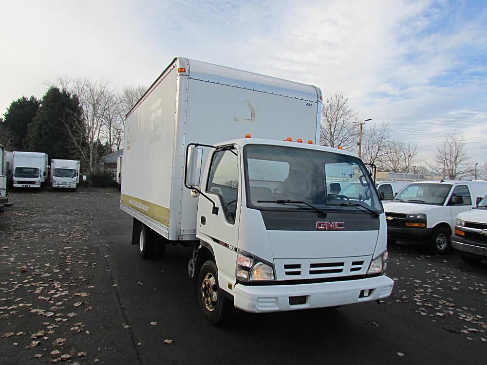 2006 GMC W-Series (Forward)'s photo