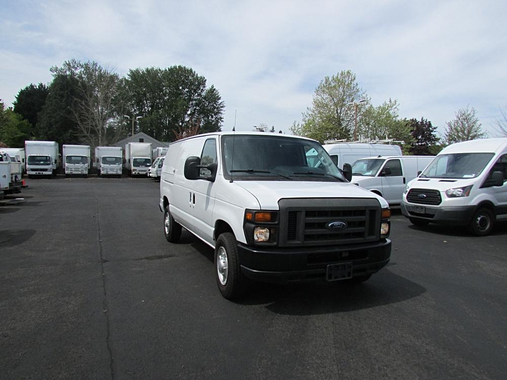 2011 Ford E-Series Econoline Van Commercial