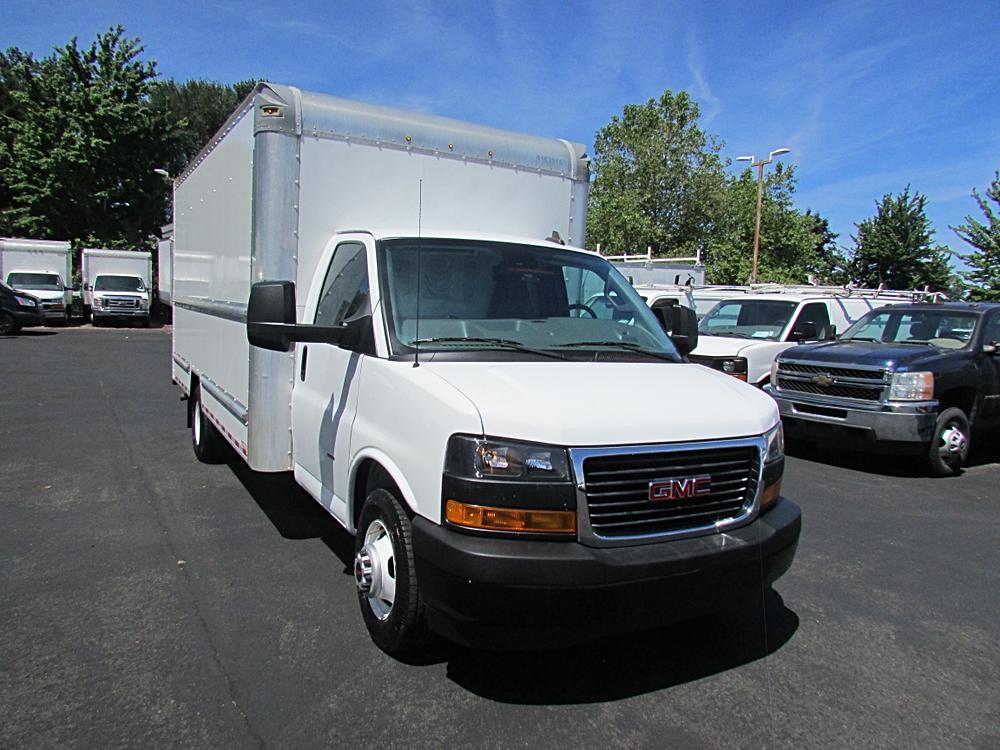 2021 GMC Savana's photo