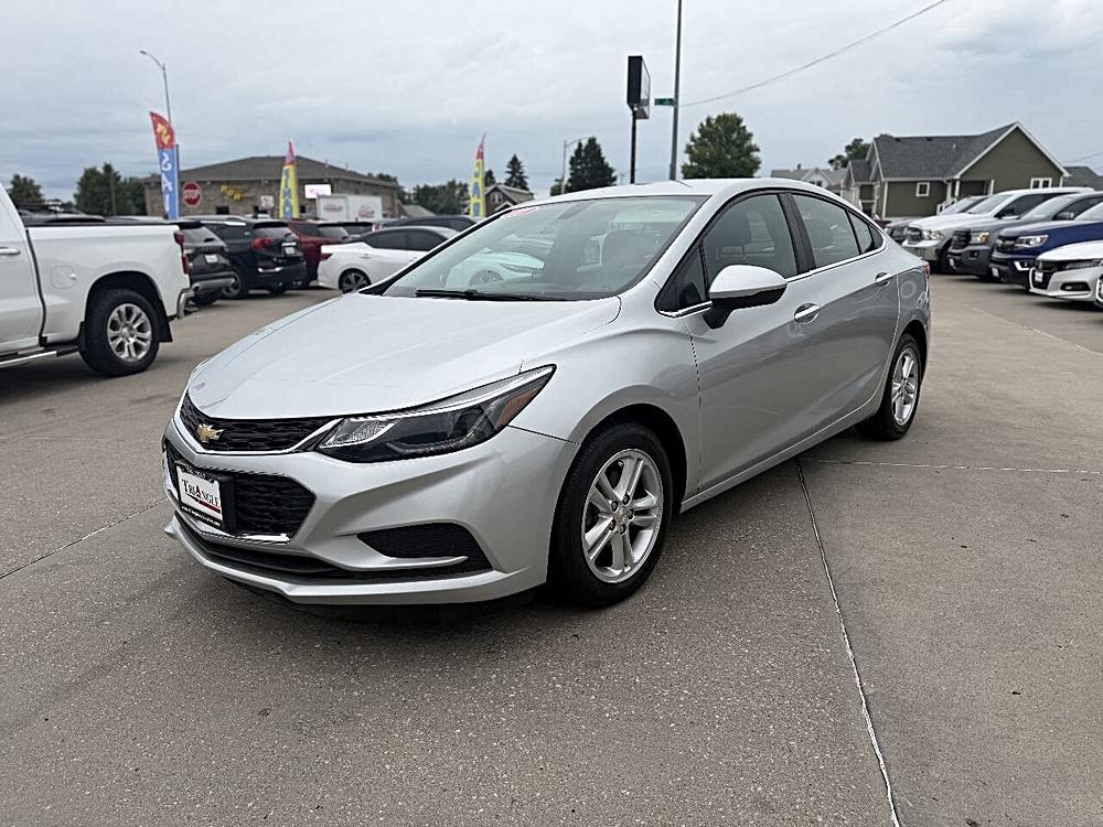 2017 Chevrolet Cruze LT Auto's photo