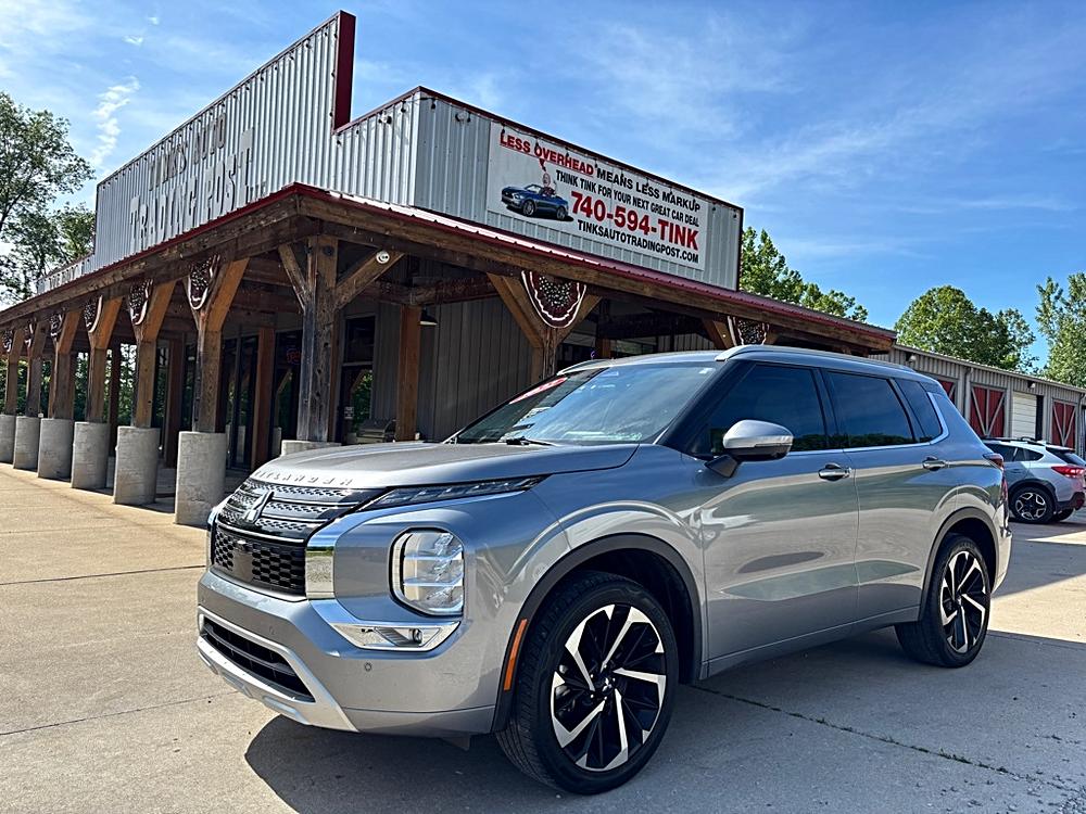 2022 Mitsubishi Outlander SEL Special Edition 2WD's photo