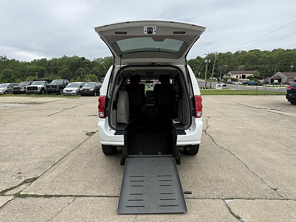 2012 Dodge Grand Caravan SXT's photo