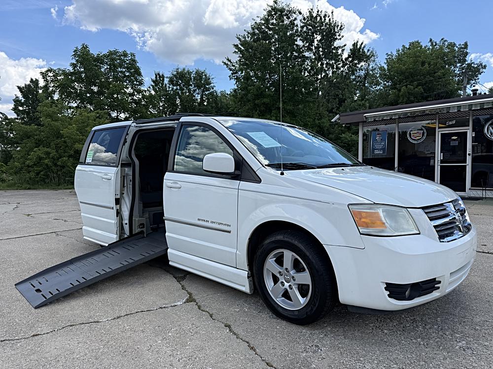 2010 Dodge Grand Caravan SXT FWD's photo