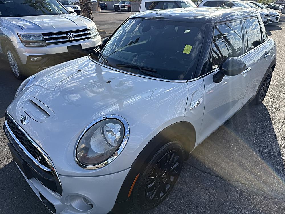 2016 MINI Cooper