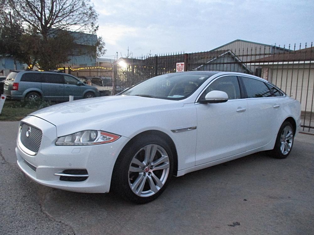 2014 Jaguar XJ Portfolio's photo