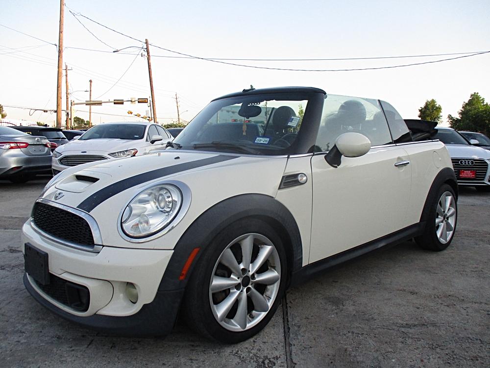 2013 MINI Cooper S's photo