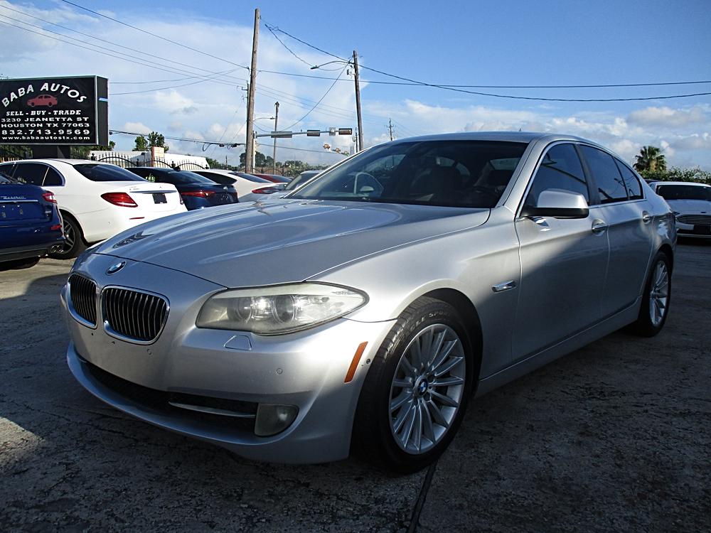2013 BMW 5 Series's photo