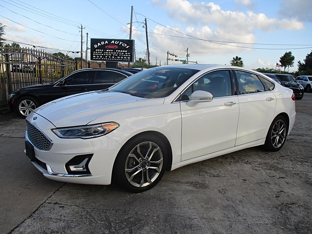 2019 Ford Fusion Titanium's photo