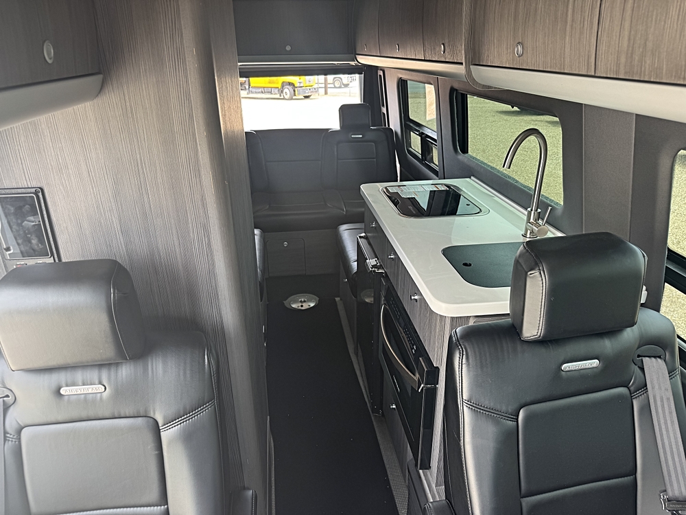 2021 Mercedes-Benz Sprinter Cargo Van Base - Photo 19