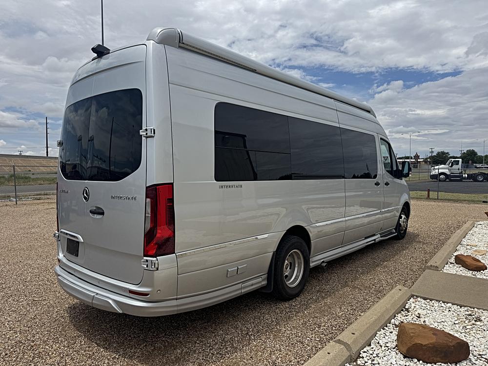 2021 Mercedes-Benz Sprinter Cargo Van Base - Photo 8