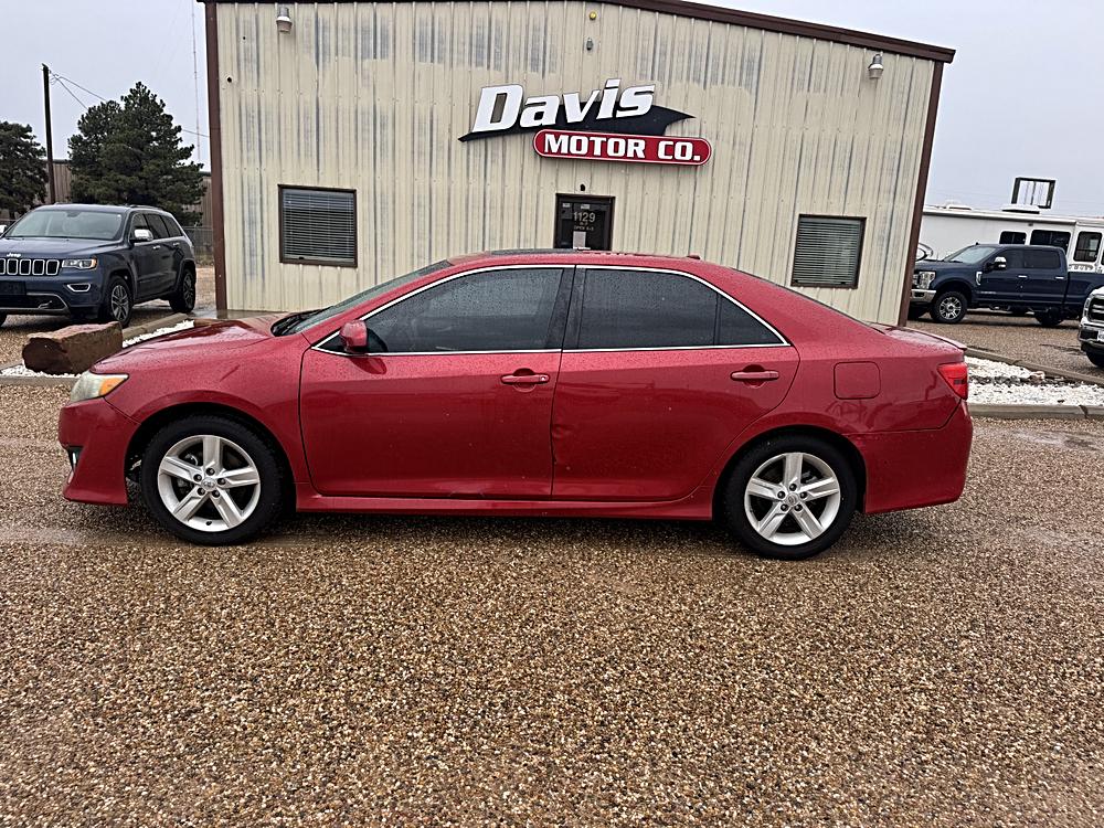 2014 Toyota Camry 2.5 Auto SE's photo