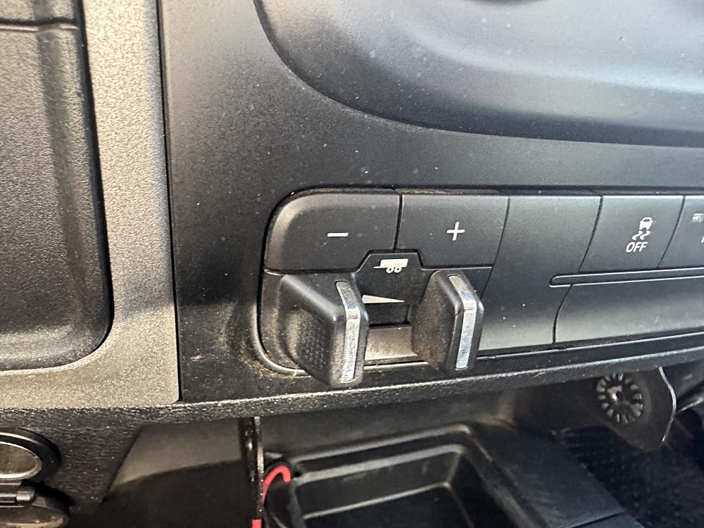 2017 RAM Ram 2500 Pickup Tradesman - Photo 13