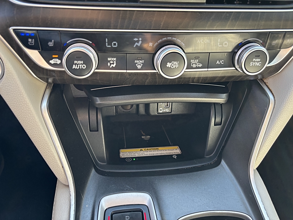 2019 Honda Accord Touring - Photo 12