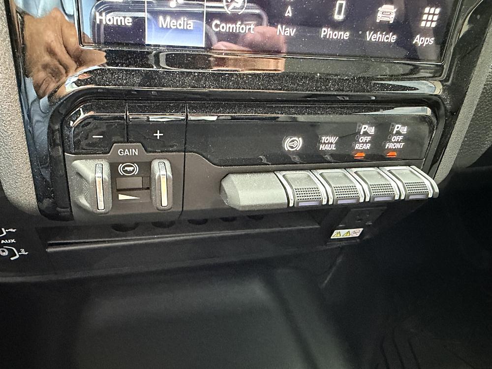 2026 RAM Ram 2500 Pickup Tradesman/Black Express - Photo 18