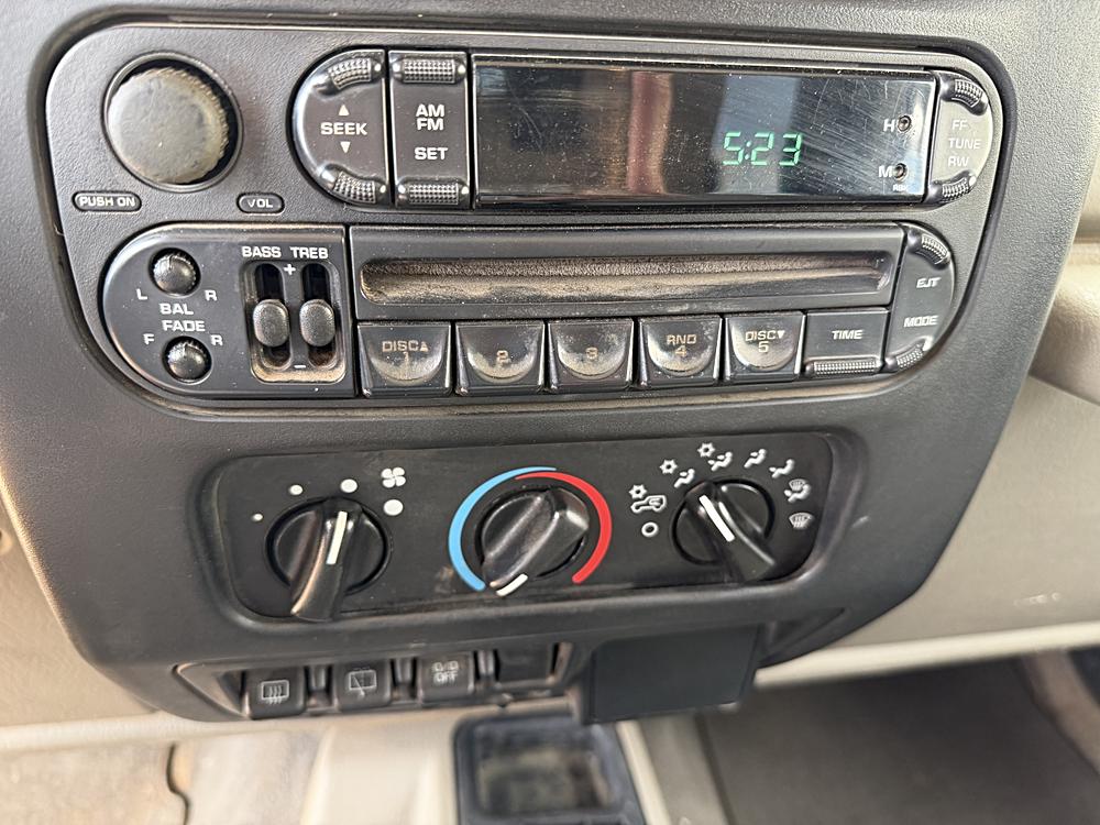 2003 Jeep Wrangler SPORT - Photo 19