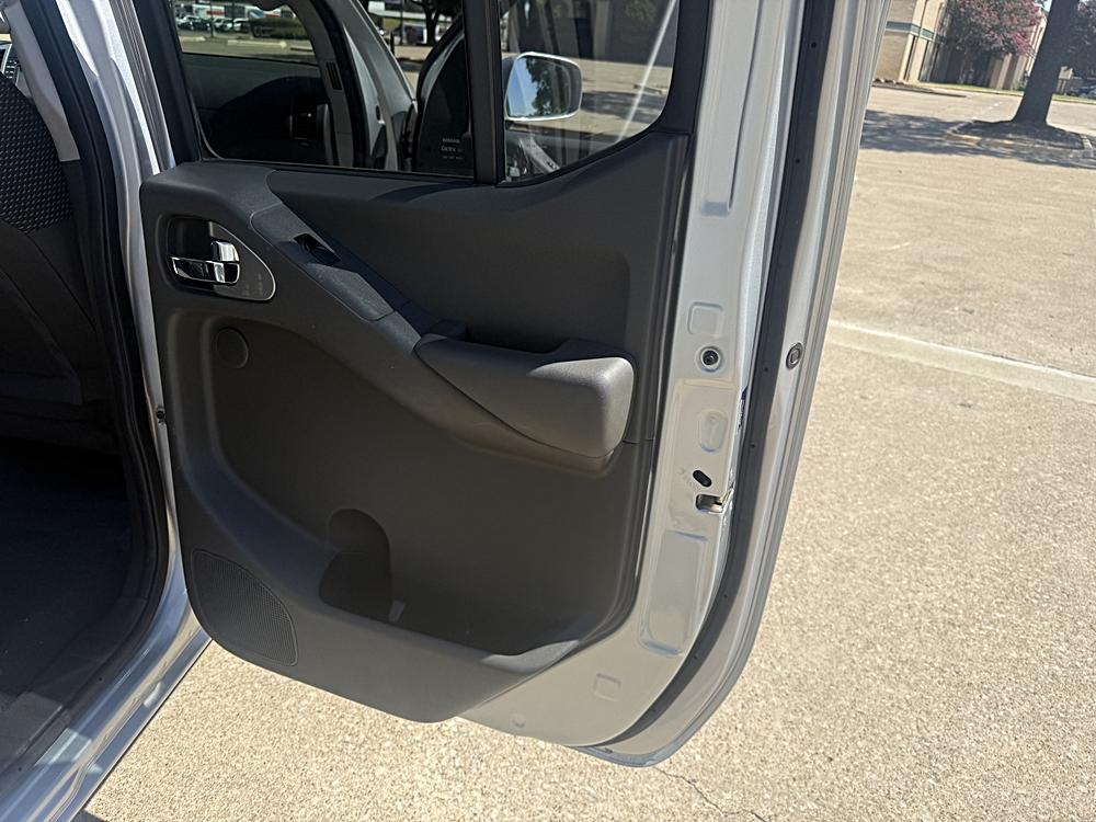 2020 Nissan Frontier SV - Photo 42