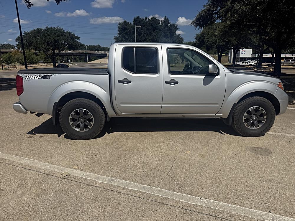2020 Nissan Frontier SV - Photo 34
