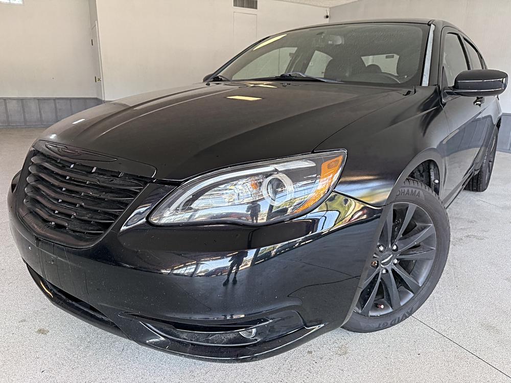 2013 Chrysler 200