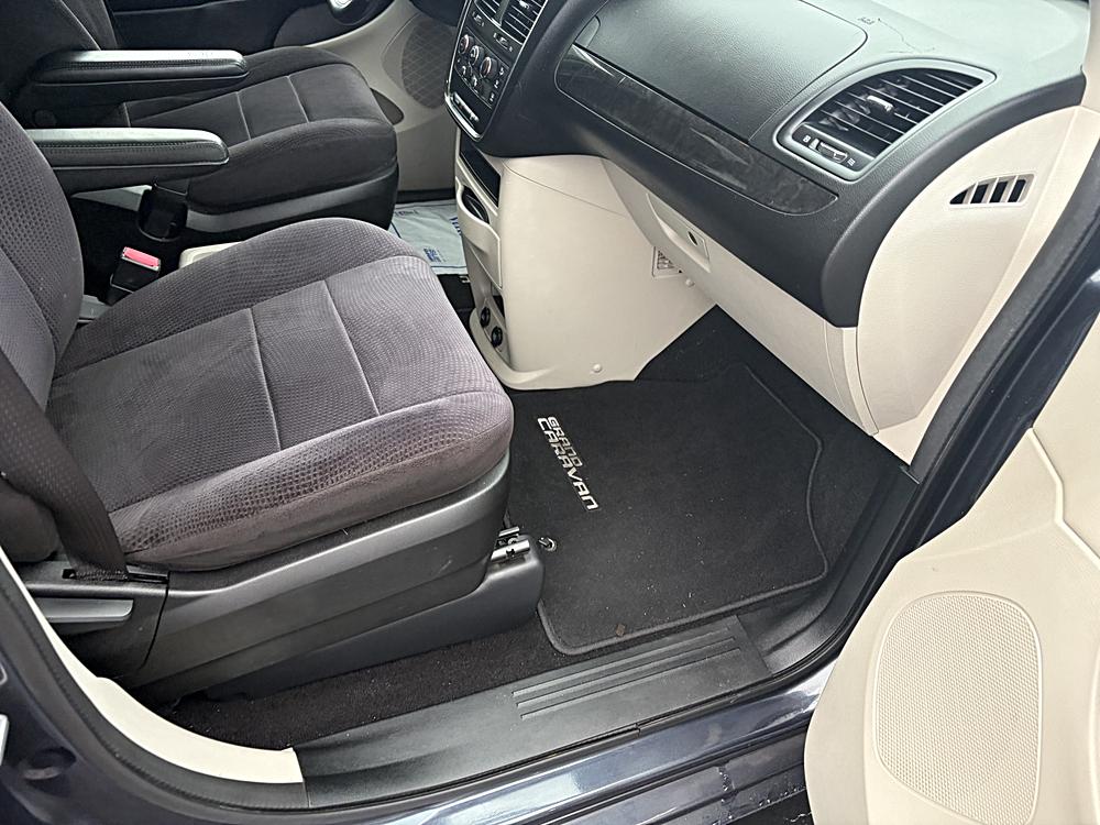 2014 Dodge Grand Caravan SE - Photo 14