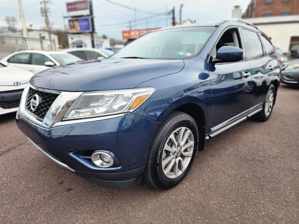 2014 Nissan Pathfinder SL 4WD's photo