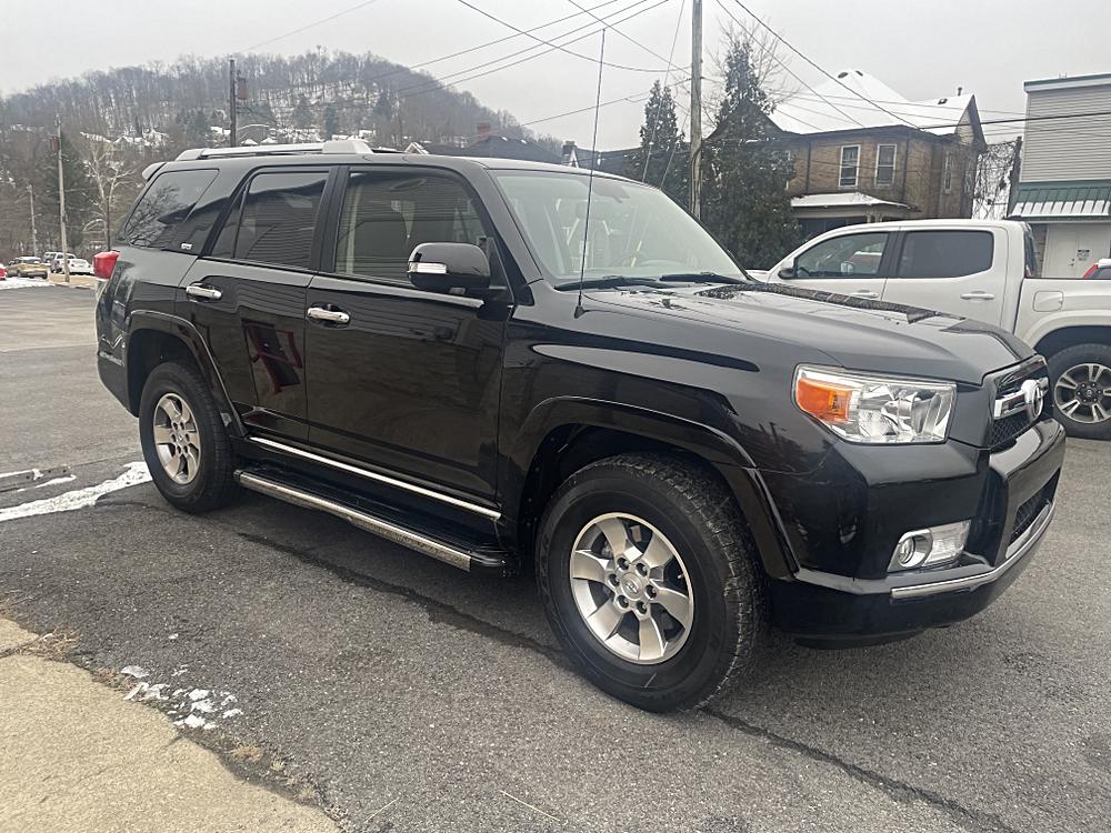 2012 Toyota 4Runner SR5's photo