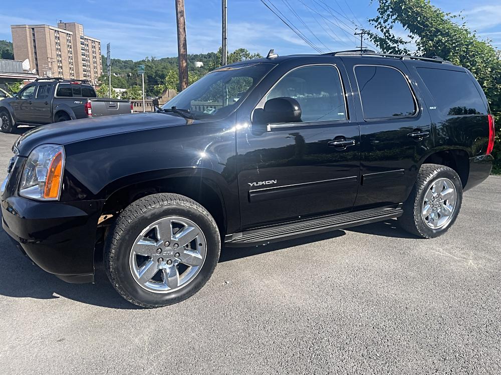 2014 GMC Yukon 4WD SLT's photo
