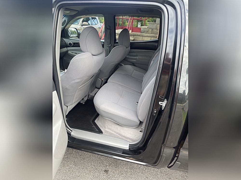 2005 Toyota Tacoma Base - Photo 9