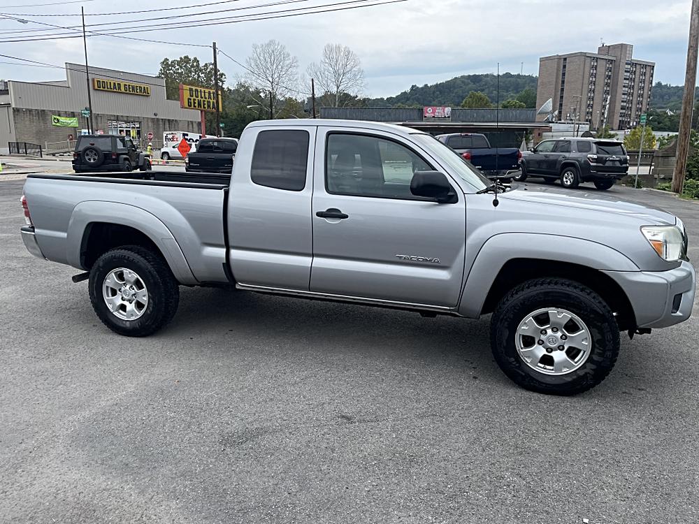 2010 Toyota Tacoma Base - Photo 12