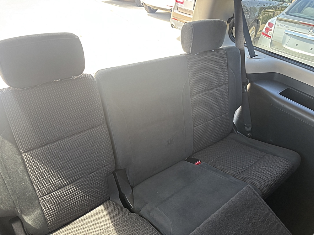 2015 Nissan Armada SV - Photo 13