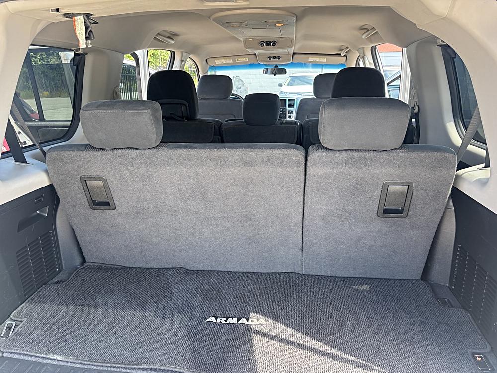 2015 Nissan Armada SV - Photo 12