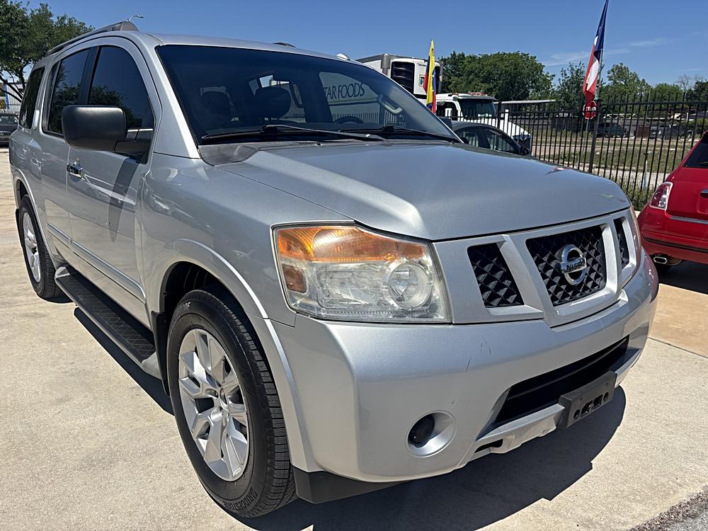 2015 Nissan Armada SV 4X2's photo