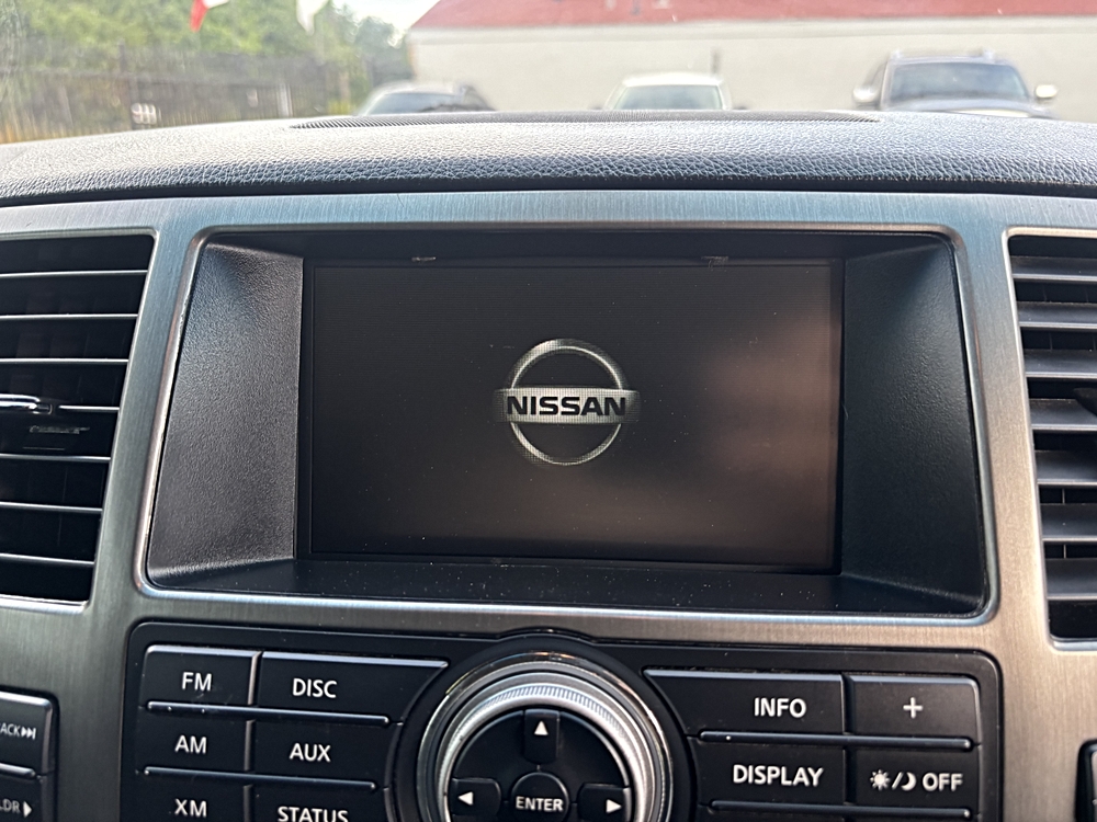 2015 Nissan Armada SV - Photo 19