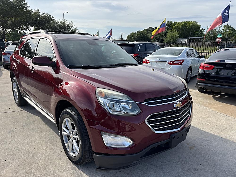 2017 Chevrolet Equinox LT's photo