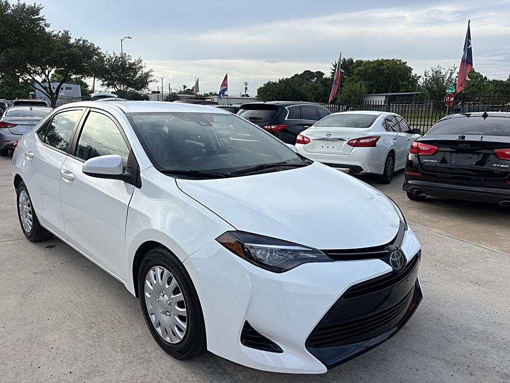 2018 Toyota Corolla LE AT's photo