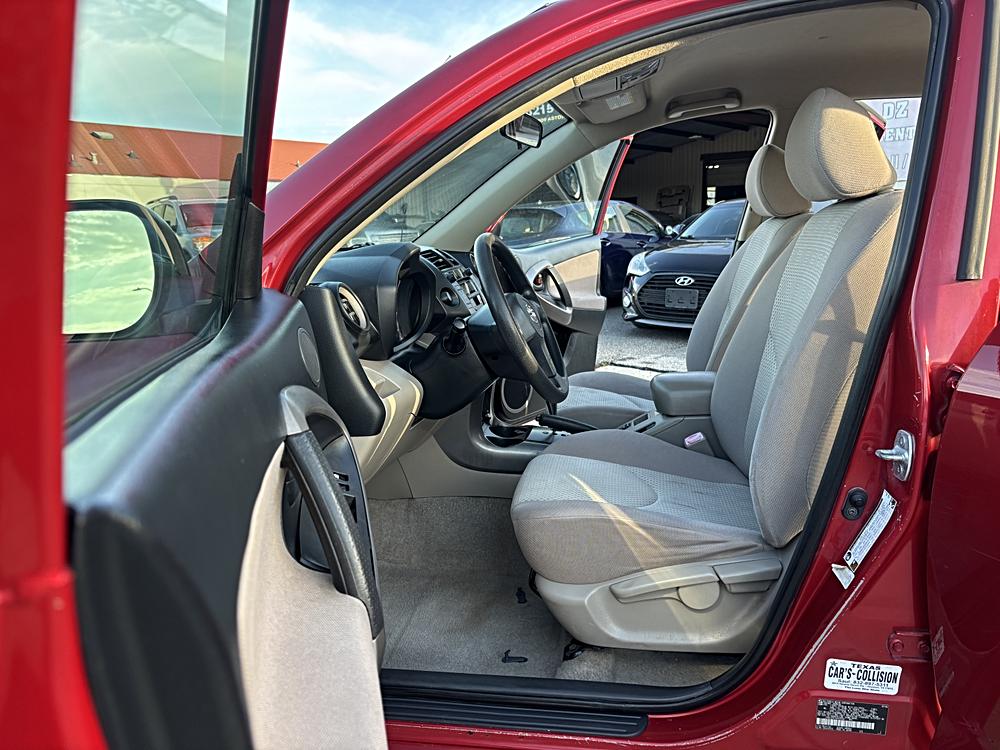 2006 Toyota RAV4 Base - Photo 9