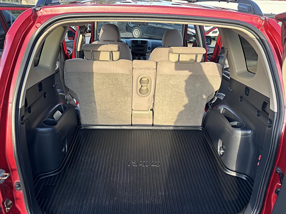 2006 Toyota RAV4 Base - Photo 11