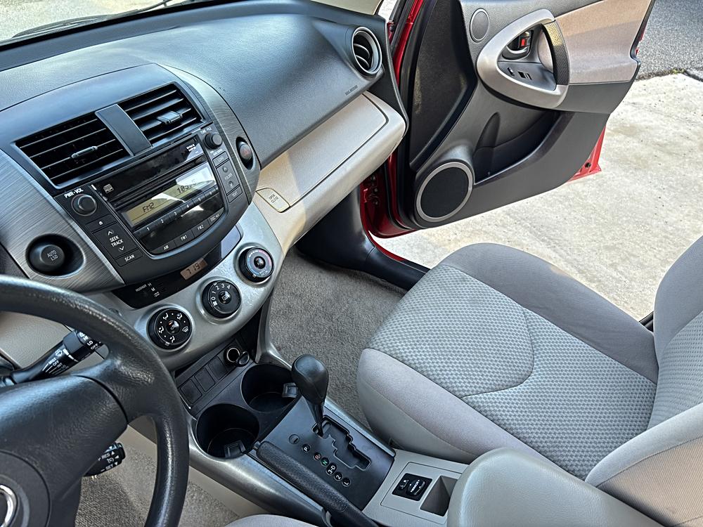 2006 Toyota RAV4 Base - Photo 21
