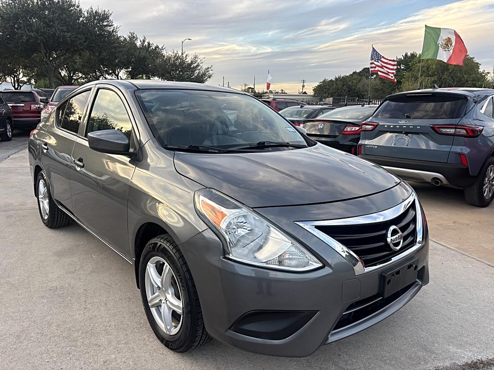 2017 Nissan Versa Sedan